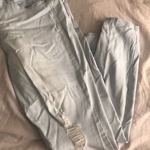 Old Navy Rockstar Super Skinny Distress Jeans